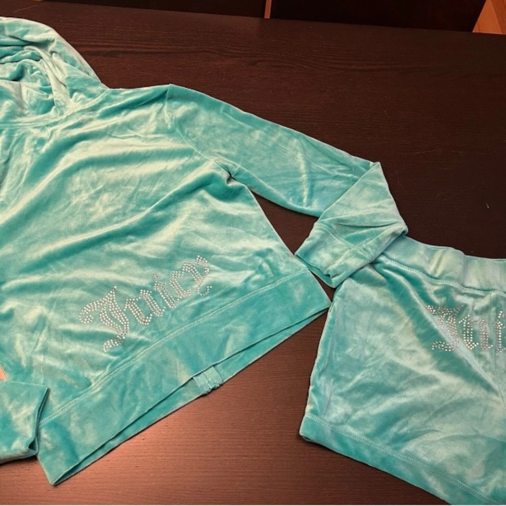 NEW Juicy Couture Velour Tracksuit Set Rhinestone Hoodies jacket Shorts - Picture 4 of 5